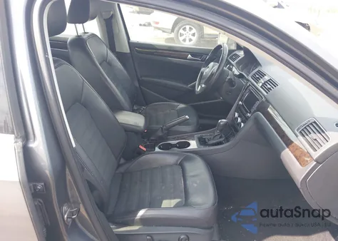 2014 Volkswagen Passat 1.8T Sel Premium from USA, damaged, VIN 1VWCT7A37EC005768